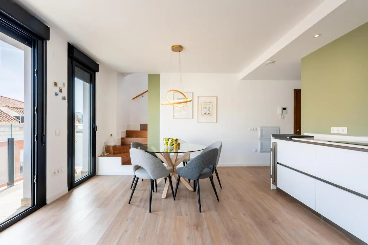 Wintowinrentals Great Penthouse Newly Built Малага