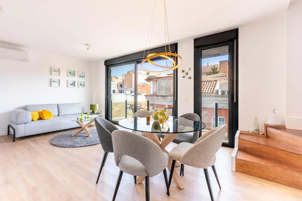 Wintowinrentals Great Penthouse Newly Built location